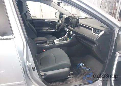 2021 Toyota Rav4 Le z USA, uszkodzony, nr VIN 2T3F1RFV2MW190710